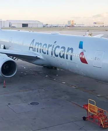 American Airlines Boeing 777 Breaks Sound Barrier