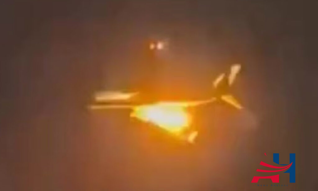 Boeing 737 Makes Emergency Landing Due to Engine Fire