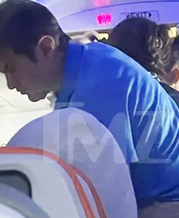 Dr. Mehmet Oz Saves Passenger's Life After Losing Consciousness on Plane
