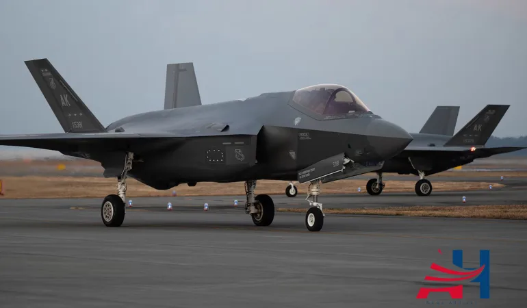 Fate of Japanese F-35s! Two F-35s Make Emergency Landing Due to Mechanical Failure
