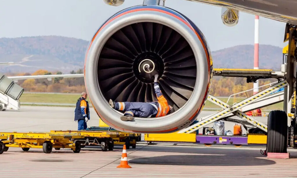 Russian Airlines Transport Aircraft Parts in Hand Luggage Due to Sanctions