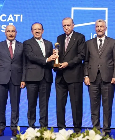 Service Export Award from the President to İGA