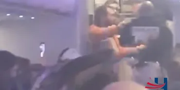 British Couple Fights on Plane; Flight Attendants Unable to Intervene