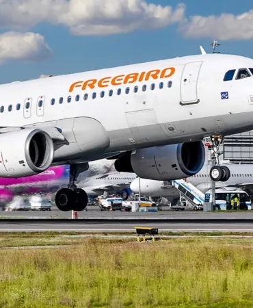 Freebird Airlines Partners with Collins Aerospace for A320 Fleet Digital Transformation