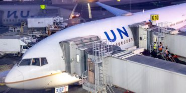Bloody Attack on a Sleeping Passenger on United Airlines Flight