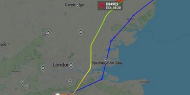 Boeing 737-8JP Declares Emergency After Departing Gatwick