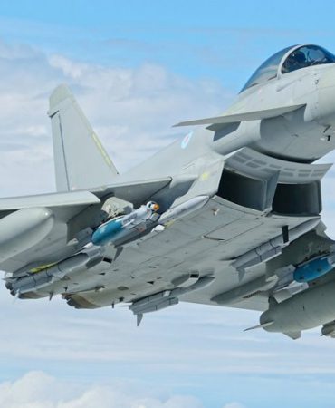 British Fighter Jet Makes Emergency Landing at Diyarbakır Airbase: Technical Malfunction Under Repair