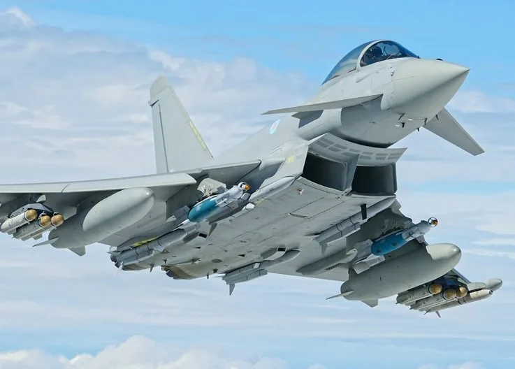 British Fighter Jet Makes Emergency Landing at Diyarbakır Airbase: Technical Malfunction Under Repair