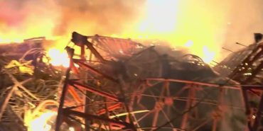 Moments of Horror in the Sky: Helicopter Collides with Tower and Becomes Fireball