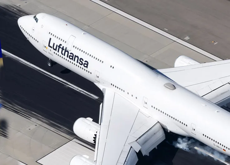 Panic on Lufthansa Flight: LH418 Makes Emergency Return