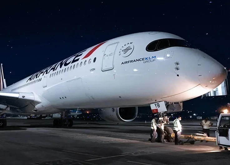 Tensions in the Middle East Disrupt Flights: Air France Plane Lost in the Air for 8 Hours!