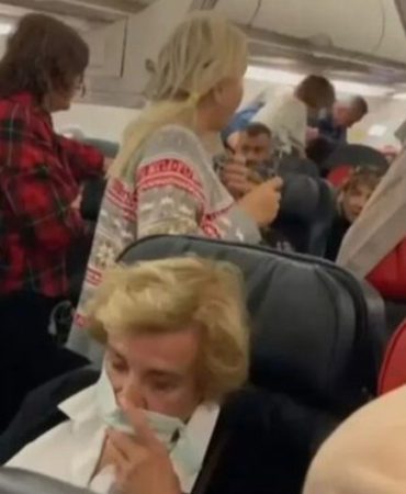 Panic on Turkish Airlines Flight: Passenger Suffers Panic Attack