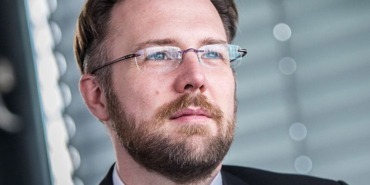 Peter Glade Transfers from SunExpress to Tui Airline
