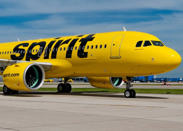 Evacuation on Taxiway: Spirit Airlines Plane Malfunctions Before Takeoff