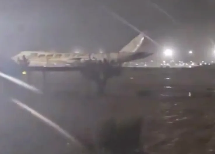 Warning to Passengers: Severe Storm Paralyzes Valencia Airport