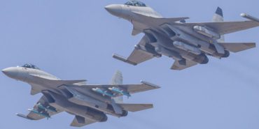 China Unveils J-15 Class Aircraft Carrier Jets