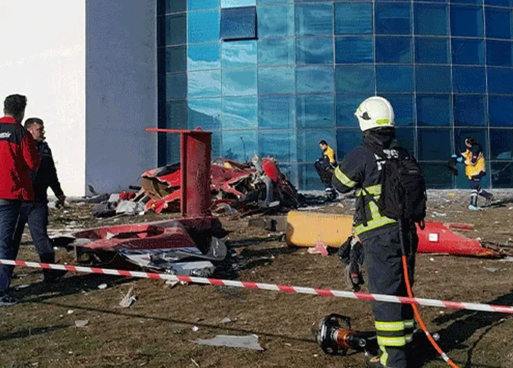 Ambulance Helicopter Crashed in Hospital Garden. 4 People Lost Their Lives