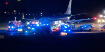 Boeing 737-800 Skids Off Runway During Emergency Landing in Norway