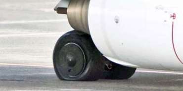 Japan Airlines Flight Experiences Tire Blowout, Three Flights Delayed