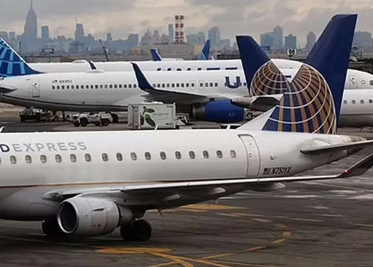 Smoke Alarm in the Cabin! United Airlines Plane Makes Emergency Landing