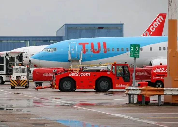 Terrifying Accident at East Midlands Airport as Aircraft Door Opens! Cabin Crew Hospitalized