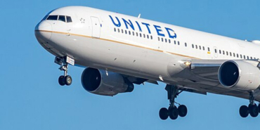 United Airlines Zurich-Chicago Route Disrupted: Pilot Falls Ill, Crew Injured