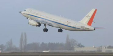 Airbus A320 Transformed into a Eurofighter!