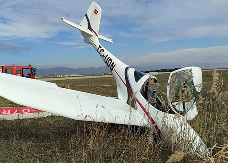 FENIX Aviation Training Aircraft Veers Off Taxiway