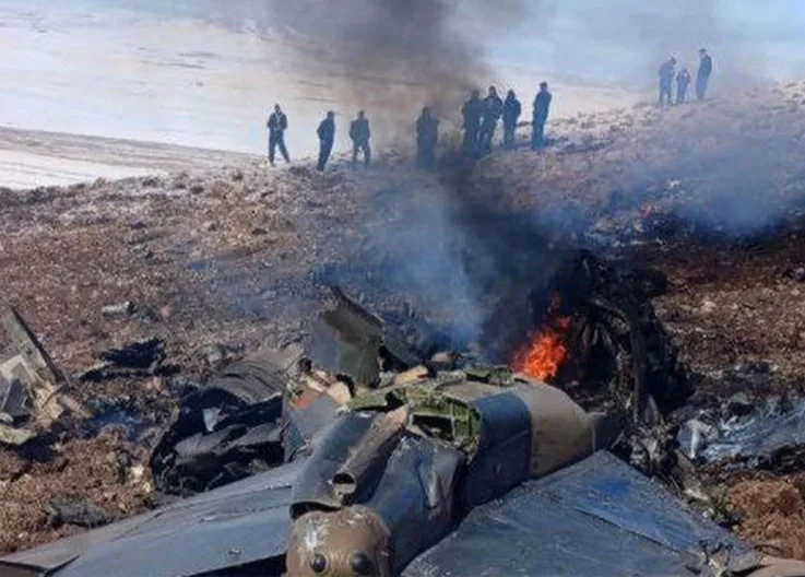 Military Aircraft Crashes in Iran, Pilots Rescued with Minor Injuries