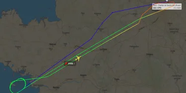 Air France Flight Made an Emergency Turn! Reason: Cell phone dropped in the cargo hold