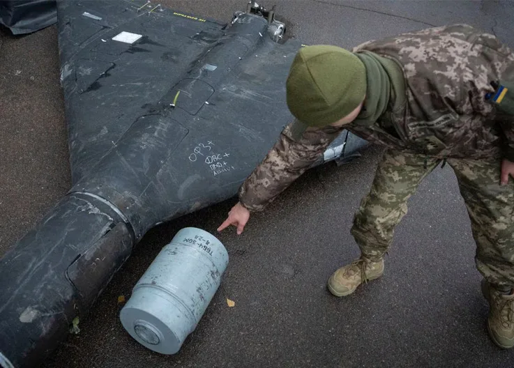 Airports Shut Down, Fires Break Out! Ukraine Strikes Russia