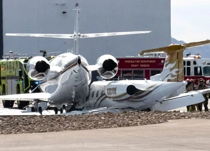Aviation Disaster in Arizona: Private Jets Collide, 1 Dead, 5 Injured