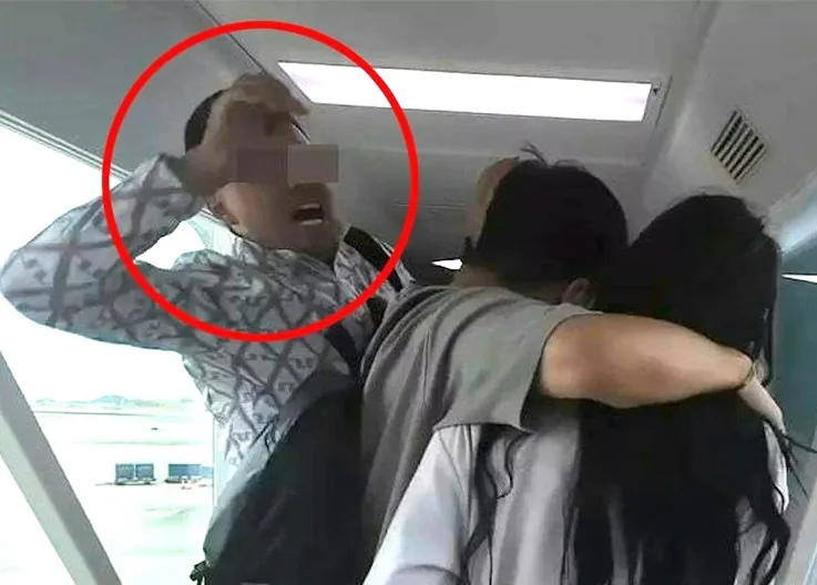 Couple's Eventful Behavior on Hong Kong Airlines Flight Infuriated Passengers!