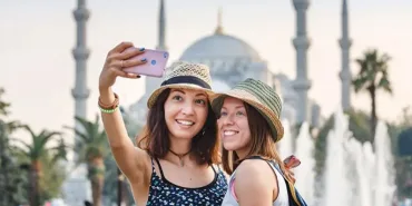 Turkey Breaks Tourism Record: $61 Billion Revenue!