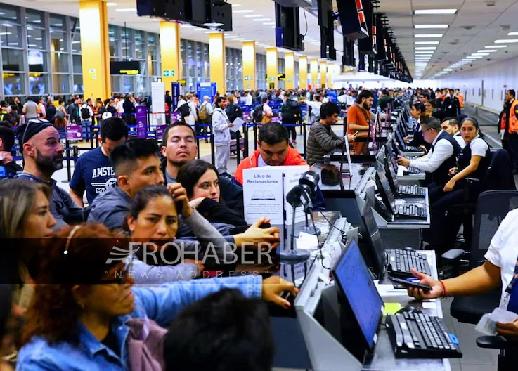 Air Traffic Paralysed in Peru: Radar Crisis at Jorge Chavez Airport