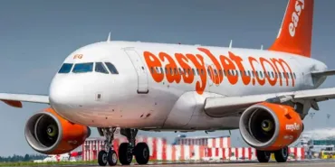 EasyJet Plane Experiences Panic Moments: Emergency Landing Due to Smoke Smell