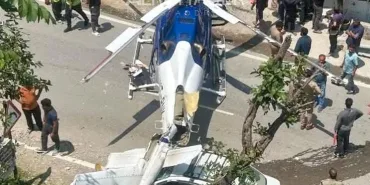 Helicopter Makes Emergency Landing and Hits Vehicle: Disaster Narrowly Averted
