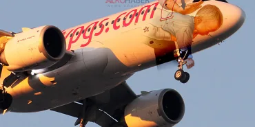Heimlich Maneuver in the Air: Pegasus Purser Saves Baby