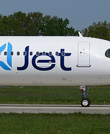 Ankara Esenboga, AJet, Düsseldorf Ankara flight, flight cancellation, technical failure, VF6 flight, Konya Airport, Boeing 737, aviation news, flight diversion