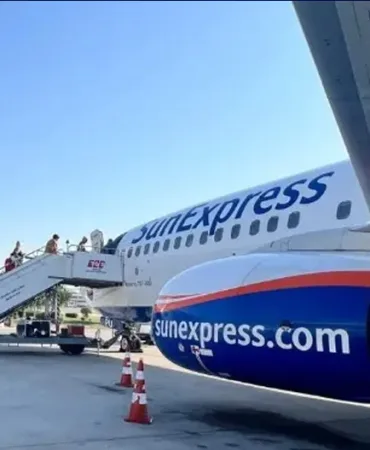 Panic in the Air: Passenger Faints on SunExpress Flight, Service Delayed