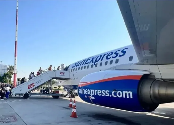 Panic in the Air: Passenger Faints on SunExpress Flight, Service Delayed