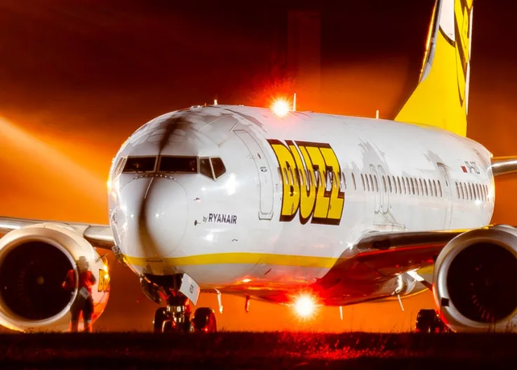 Security Threat on Ryanair Flight: Plane Lands in England Escorted by Fighter Jets