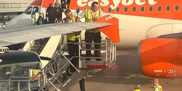 Two-EasyJet-Aircraft-Collide-at-Manchester-Airport