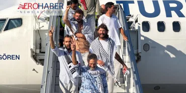 Turkish Activists from the Sumud Flotilla Return to Türkiye on a Turkish Airlines Flight