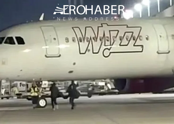 They Ran Toward a Moving Aircraft! Unbelievable Incident at a German Airport