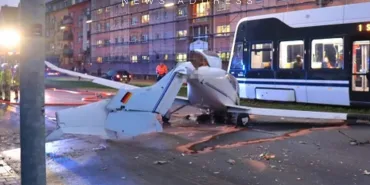 Disaster Narrowly Averted in Mannheim: Aircraft Lands in Residential Area