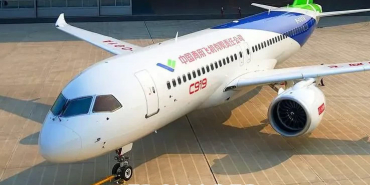 Comac Prepares to Step Between Airbus and Boeing