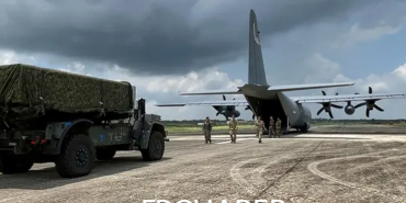 Exercise Turns into Disaster! US Transport Plane Crashes into Concrete Barrier