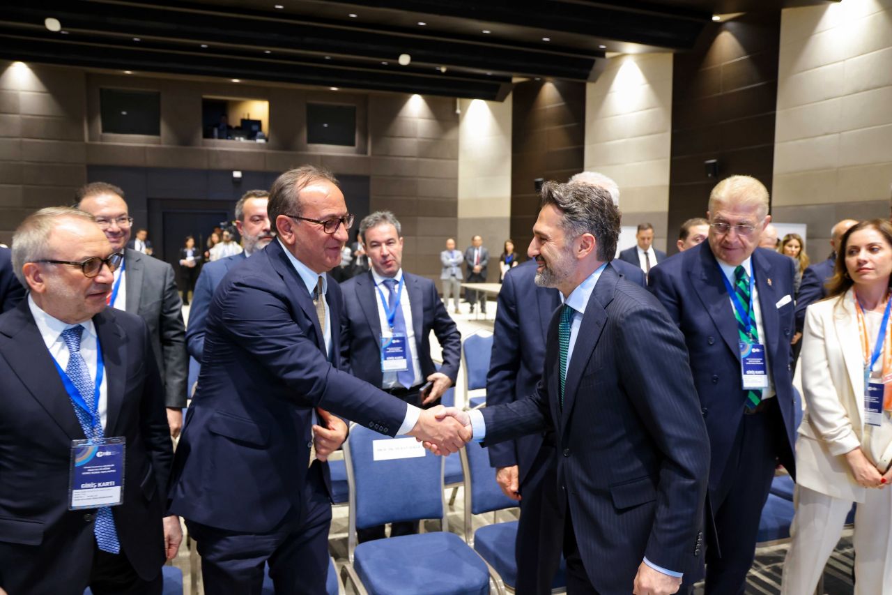 Chairman of Turkish Airlines Murat Şeker Elected as President of the Service Exporters’ Association 3 Turkish Airlines News Turkish Airlines Chairman of Turkish Airlines Murat Şeker Elected as President of the Service Exporters’ Association