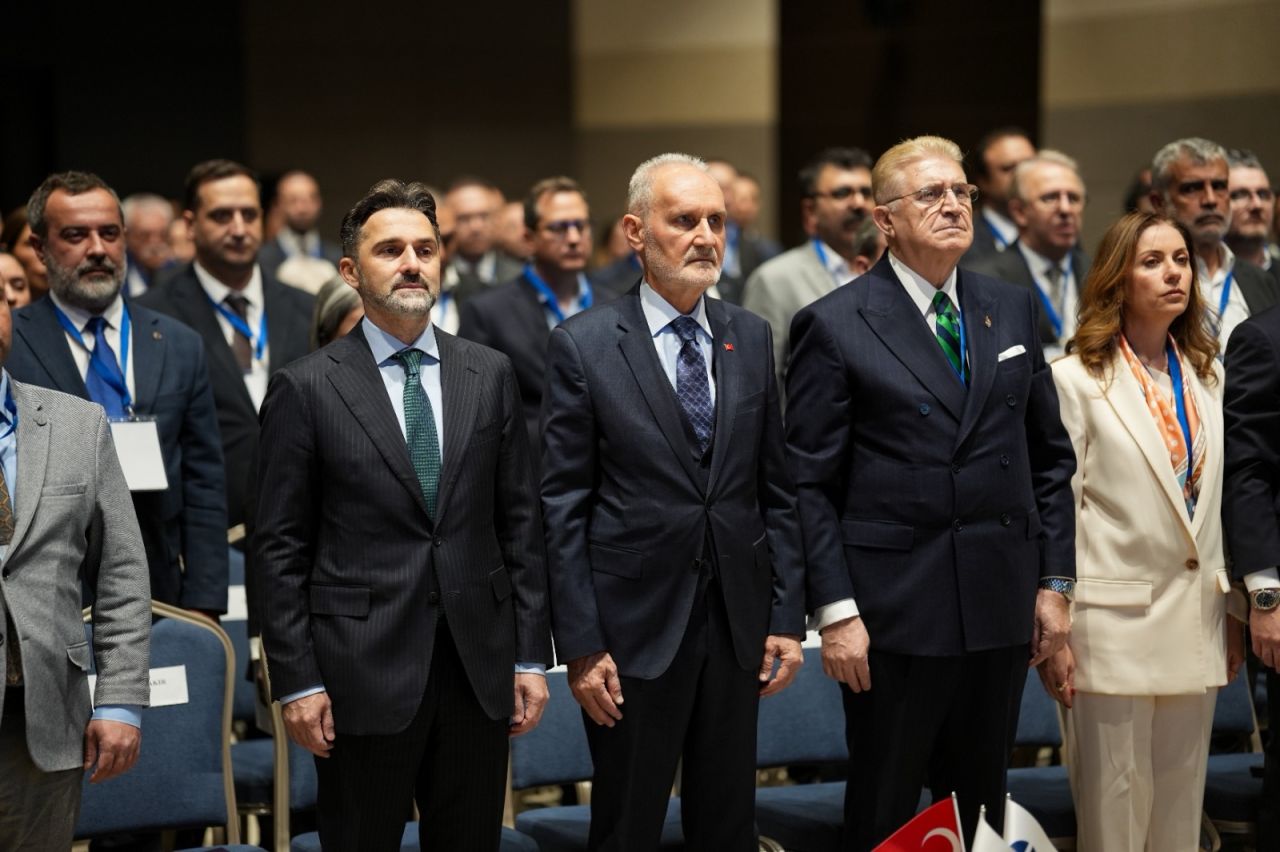 Chairman of Turkish Airlines Murat Şeker Elected as President of the Service Exporters’ Association 2 Turkish Airlines News Turkish Airlines Chairman of Turkish Airlines Murat Şeker Elected as President of the Service Exporters’ Association